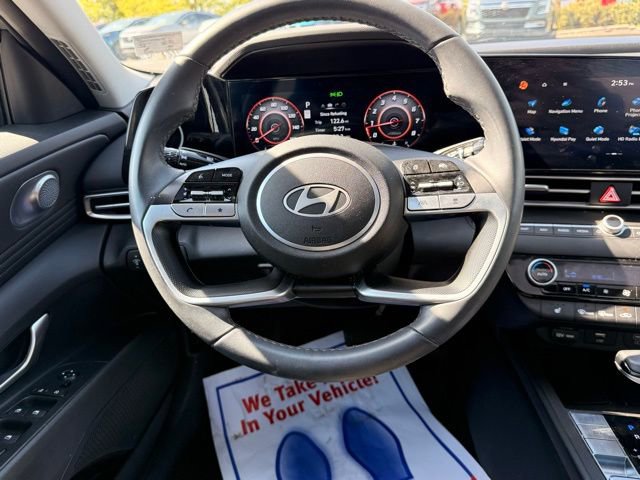 Used 2024 Hyundai Elantra SEL w/ Convenience Package image 22