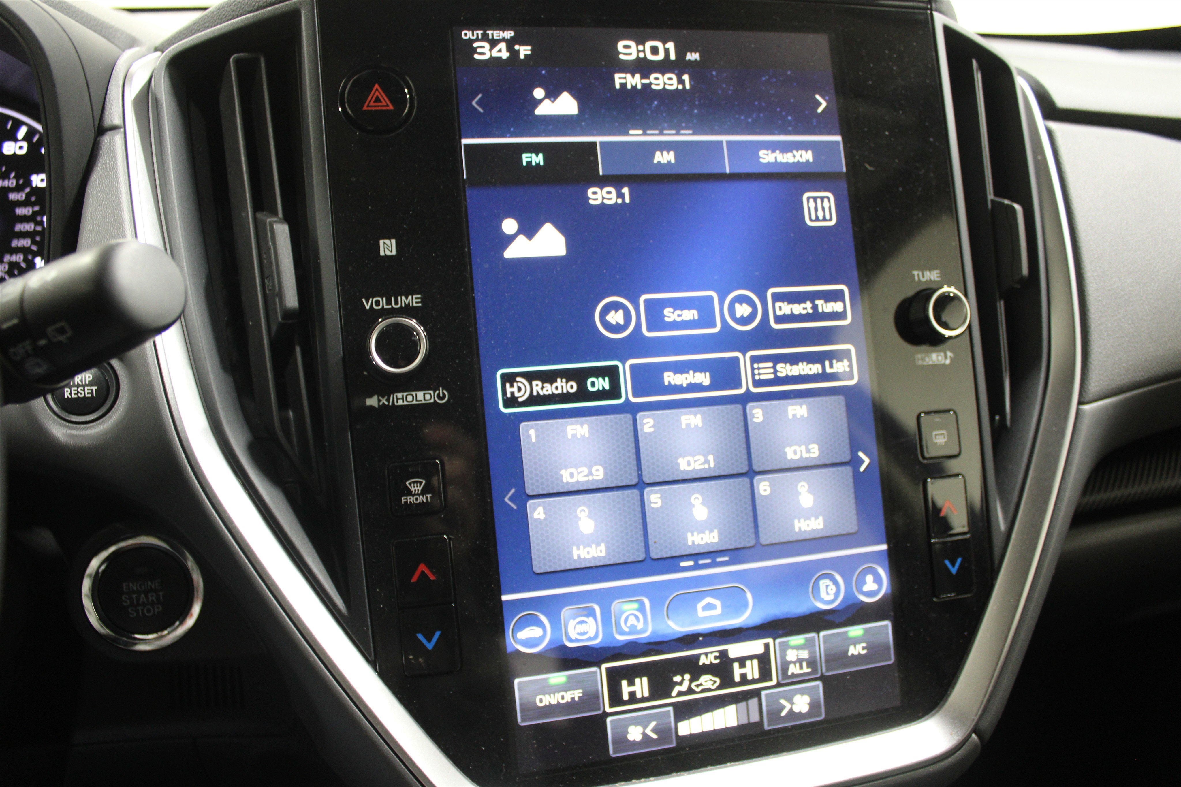 Used 2024 Subaru Crosstrek 2.0i Premium image 13