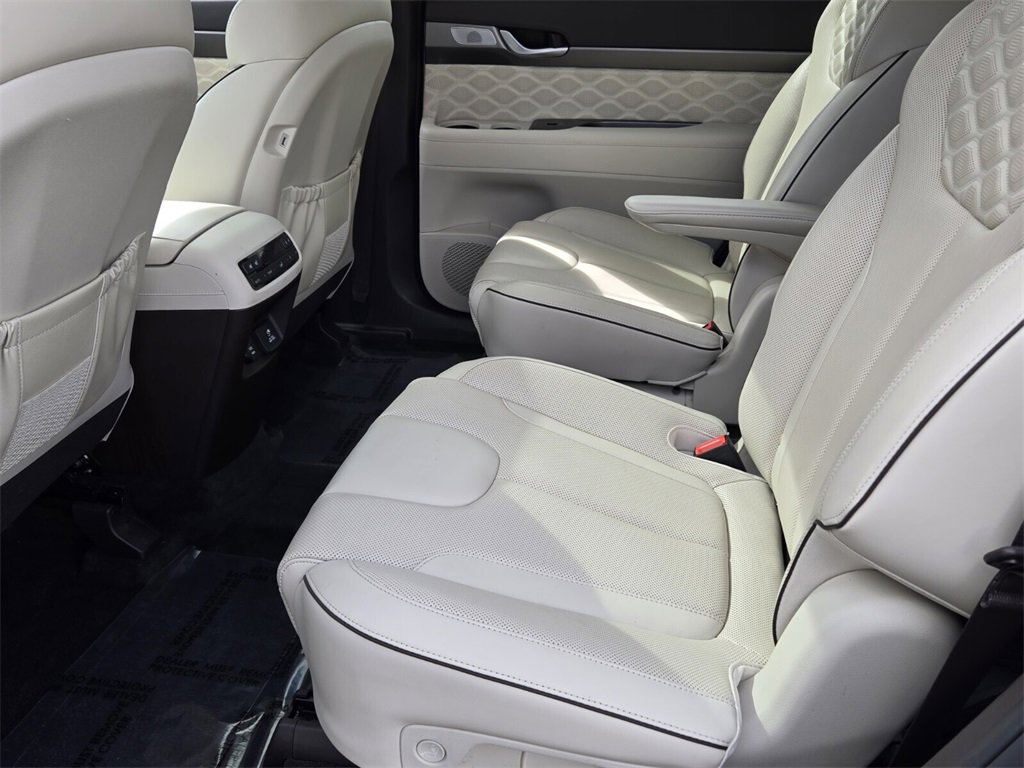 Used 2020 Hyundai Palisade Limited image 11