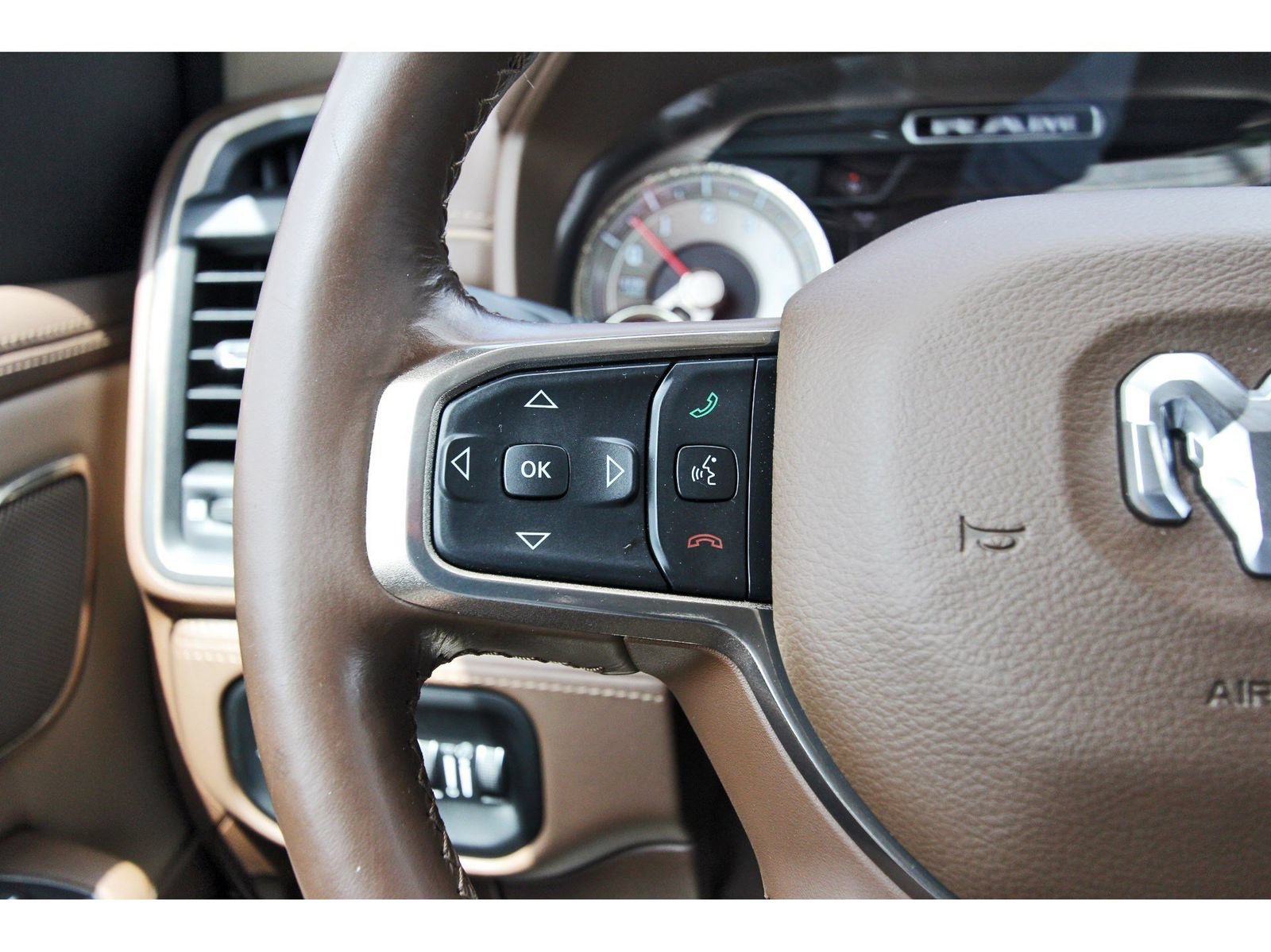 Used 2019 RAM 1500 Limited RWD image 23