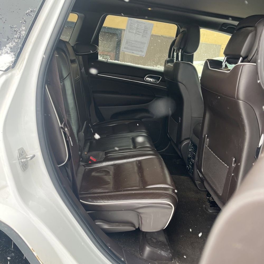 Used 2018 Jeep Grand Cherokee Overland image 14