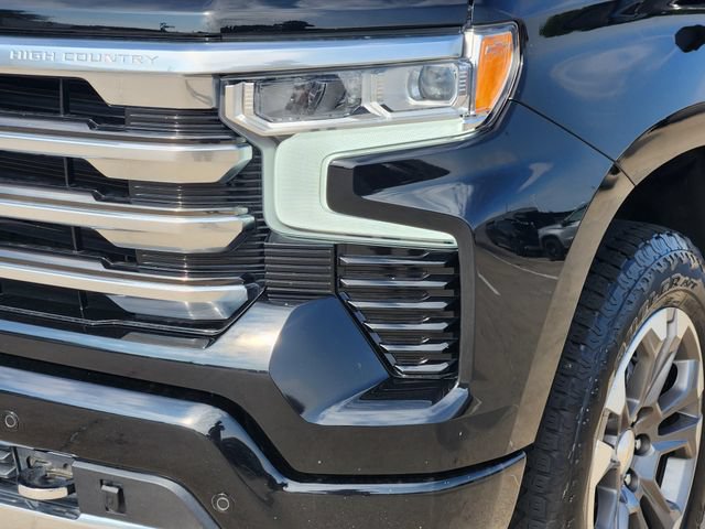Used 2023 Chevrolet Silverado 1500 High Country w/ Technology Package AWD/4WD image 17