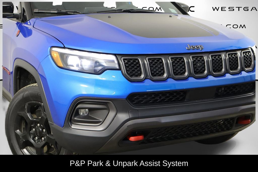 Used 2023 Jeep Compass Trailhawk w/ Trailhawk Elite Group image 44