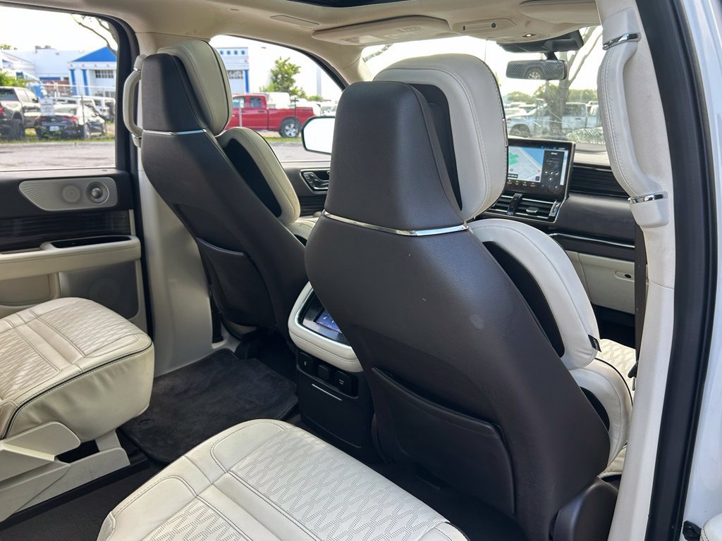 Used 2022 Lincoln Navigator L Black Label AWD/4WD image 46