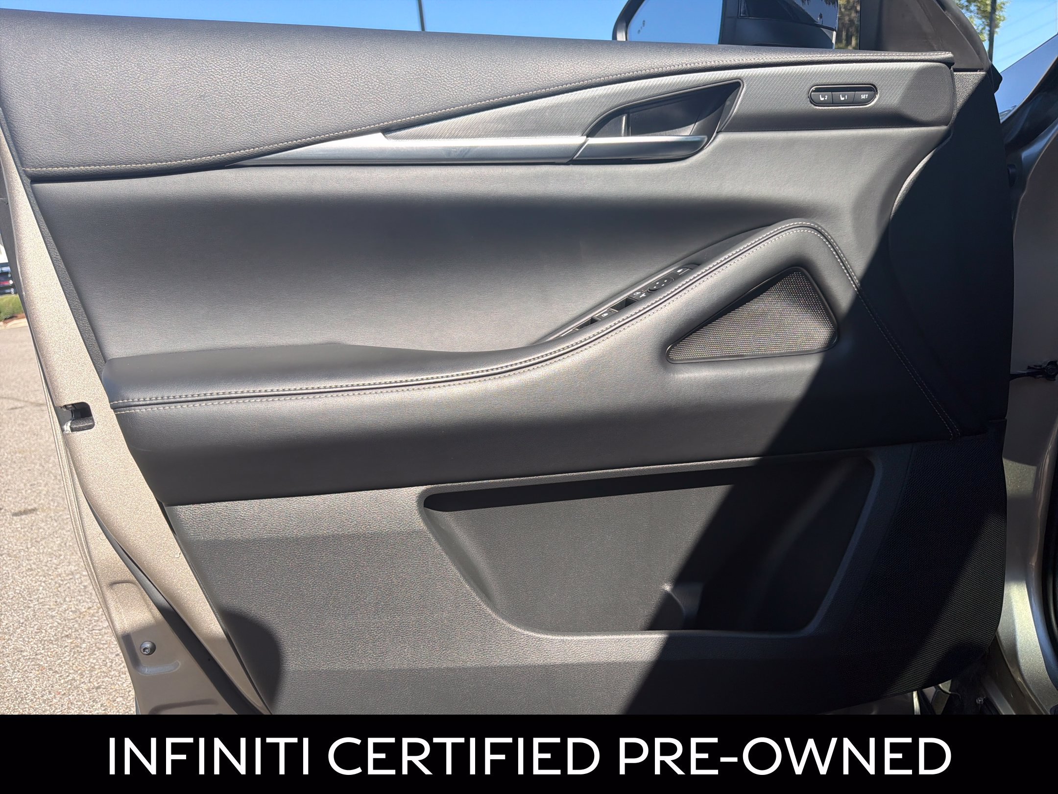 Certified 2023 INFINITI QX60 Luxe w/ Cargo Package AWD/4WD image 28