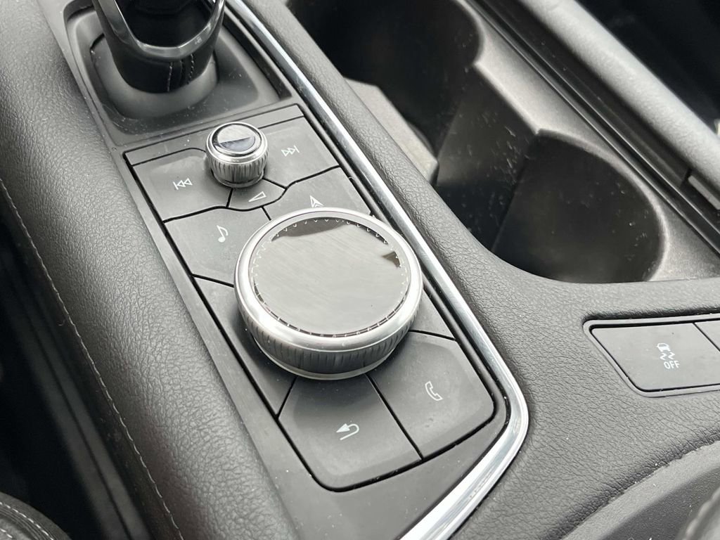 Certified 2024 Cadillac XT6 Premium Luxury image 36