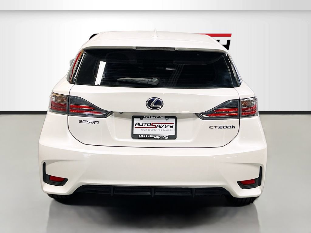 Used 2015 Lexus CT 200h image 6