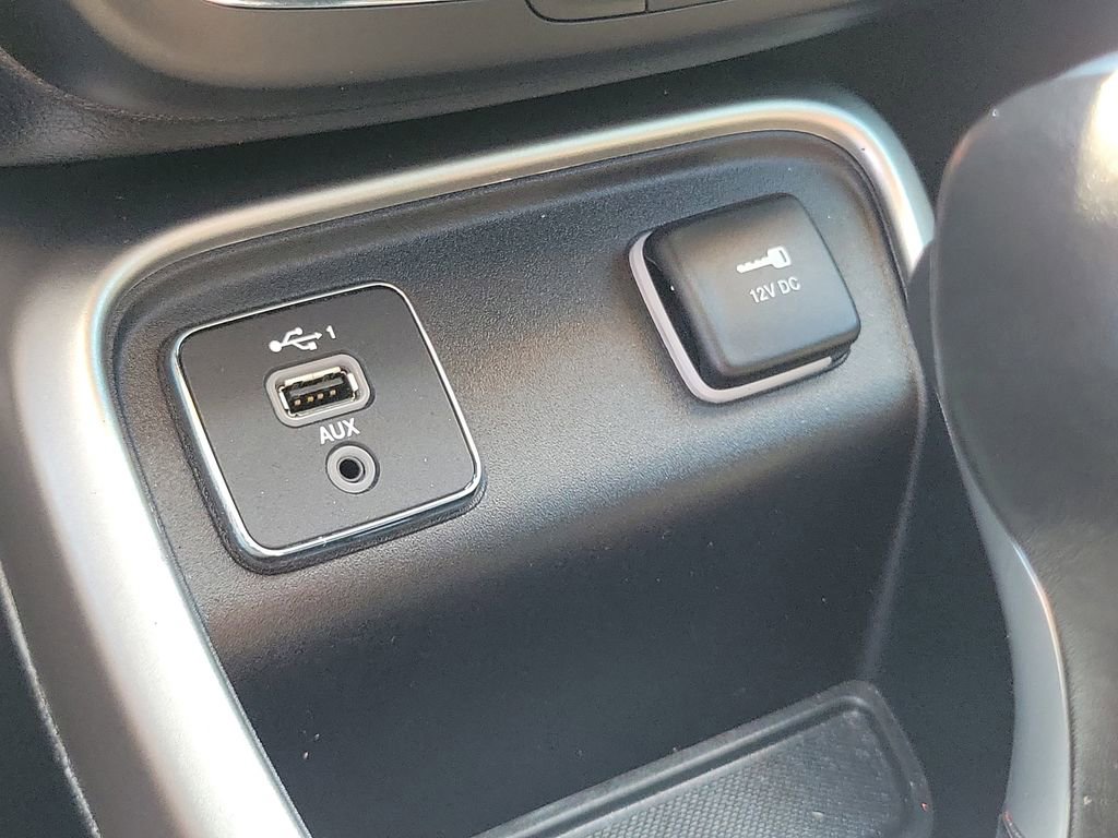 Used 2021 Jeep Compass Latitude FWD image 24