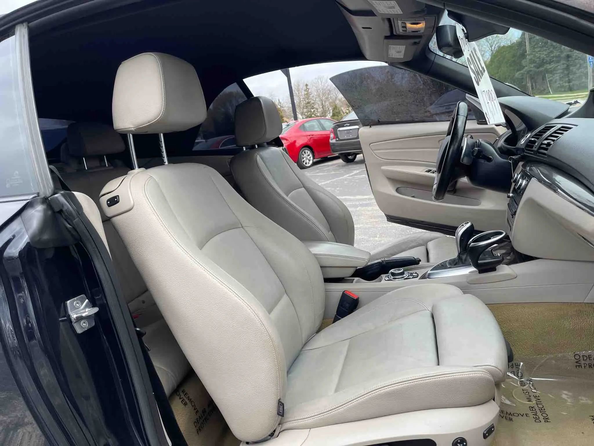 Used 2013 BMW 135i Convertible RWD image 17