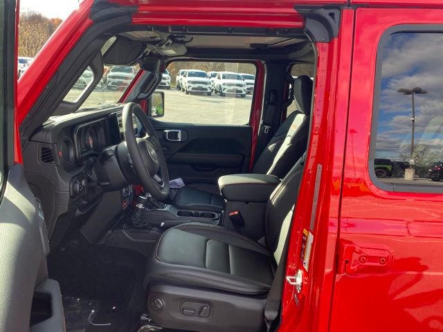 New 2026 Jeep Gladiator Rubicon w/ Safety Group AWD/4WD image 15