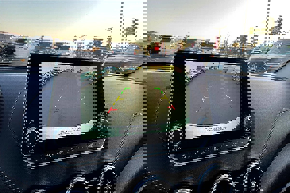 Used 2024 Nissan Sentra SV image 18