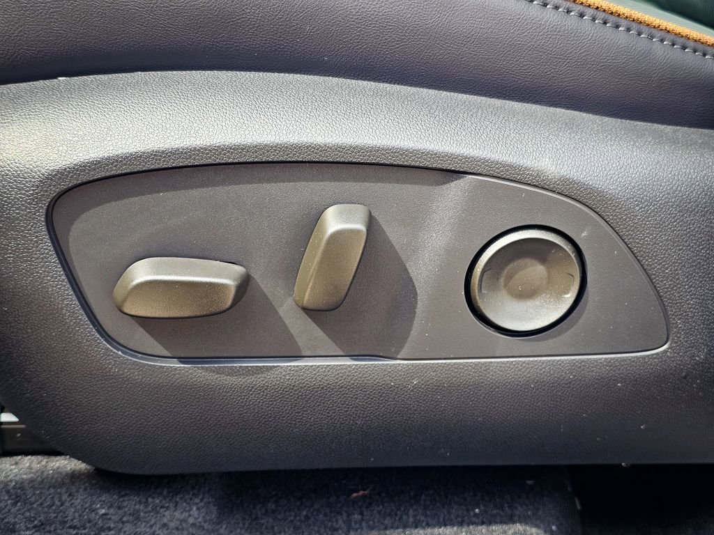 New 2026 GMC Acadia AT4 image 14