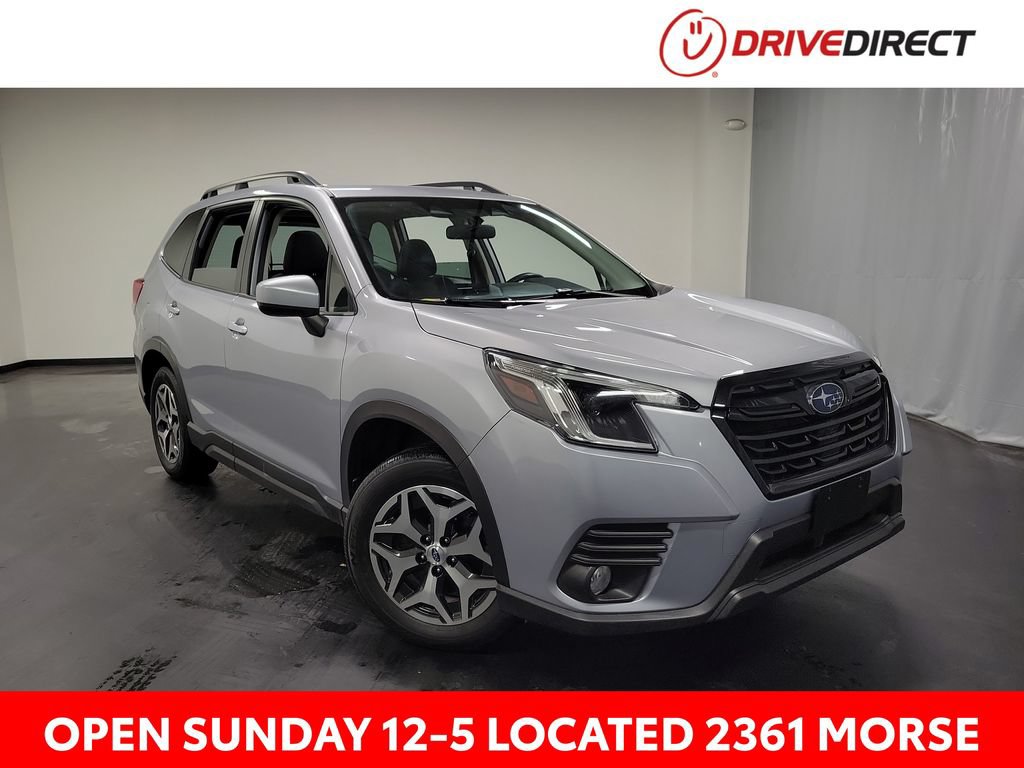Used 2023 Subaru Forester Premium AWD/4WD image 1