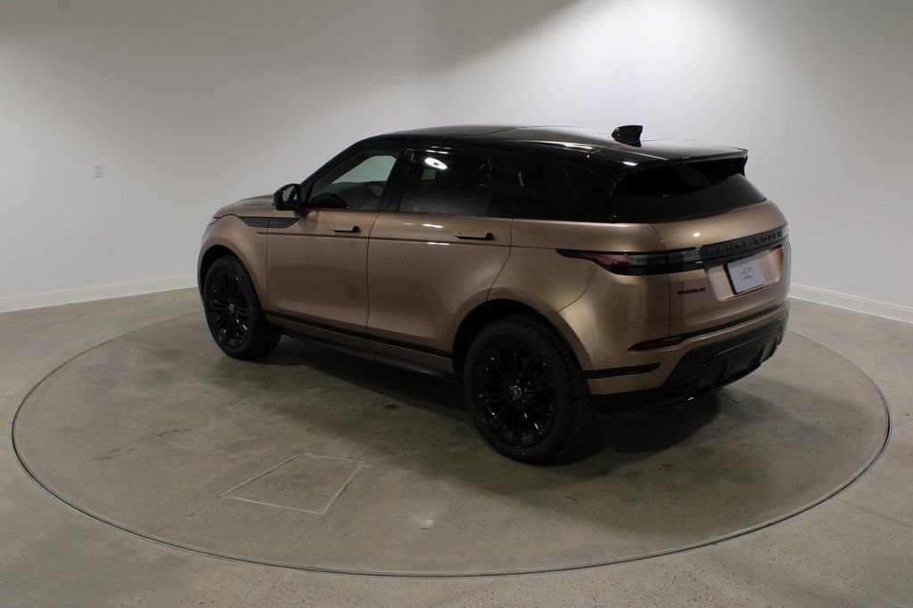 Certified 2026 Land Rover Range Rover Evoque Dynamic SE AWD/4WD image 3