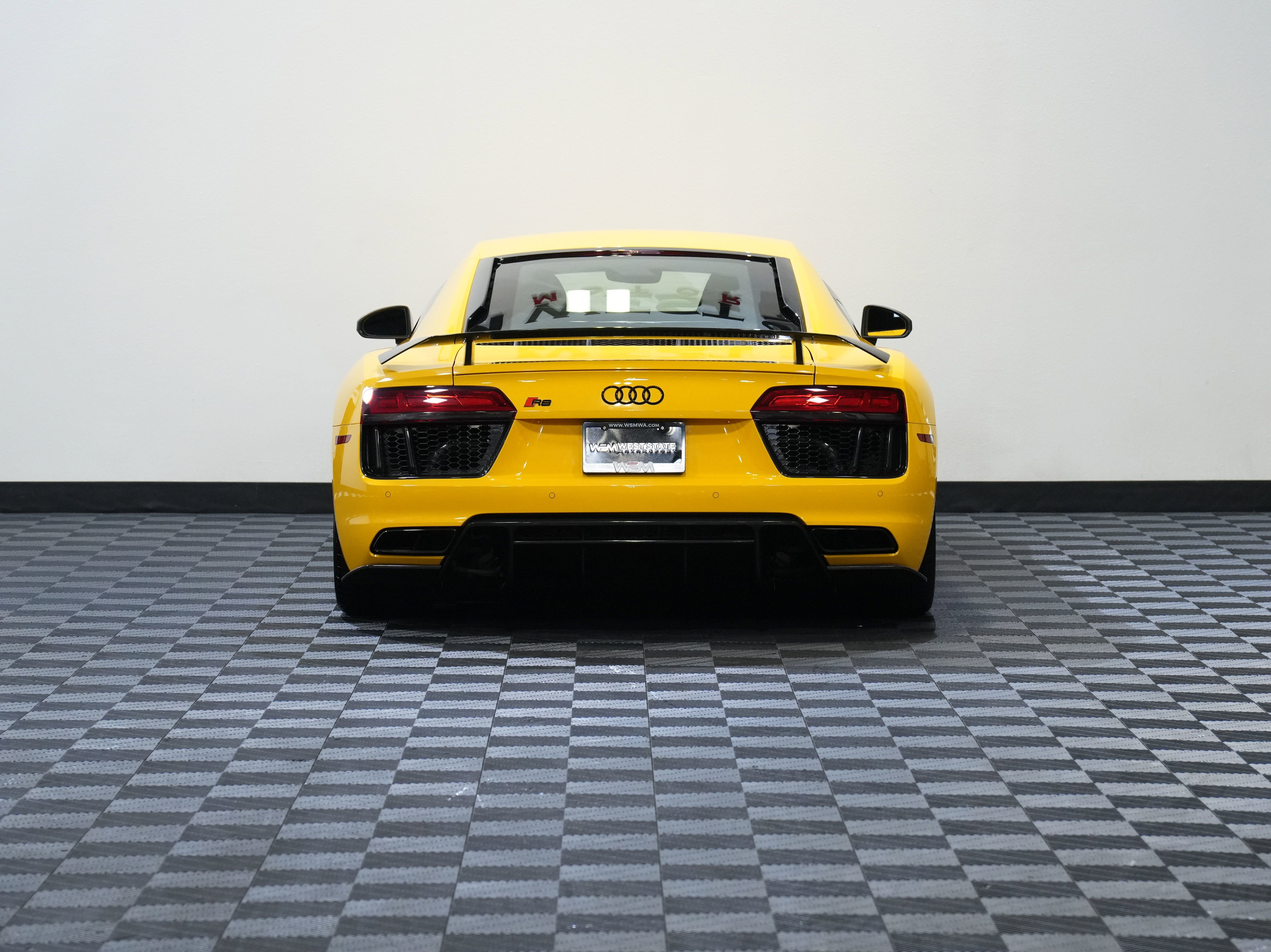 Used 2017 Audi R8 V10 plus image 7