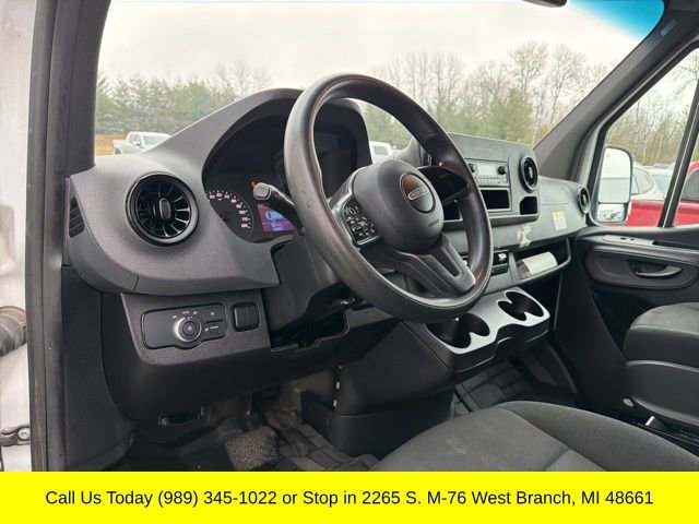 Used 2021 Freightliner Sprinter 1500 image 14