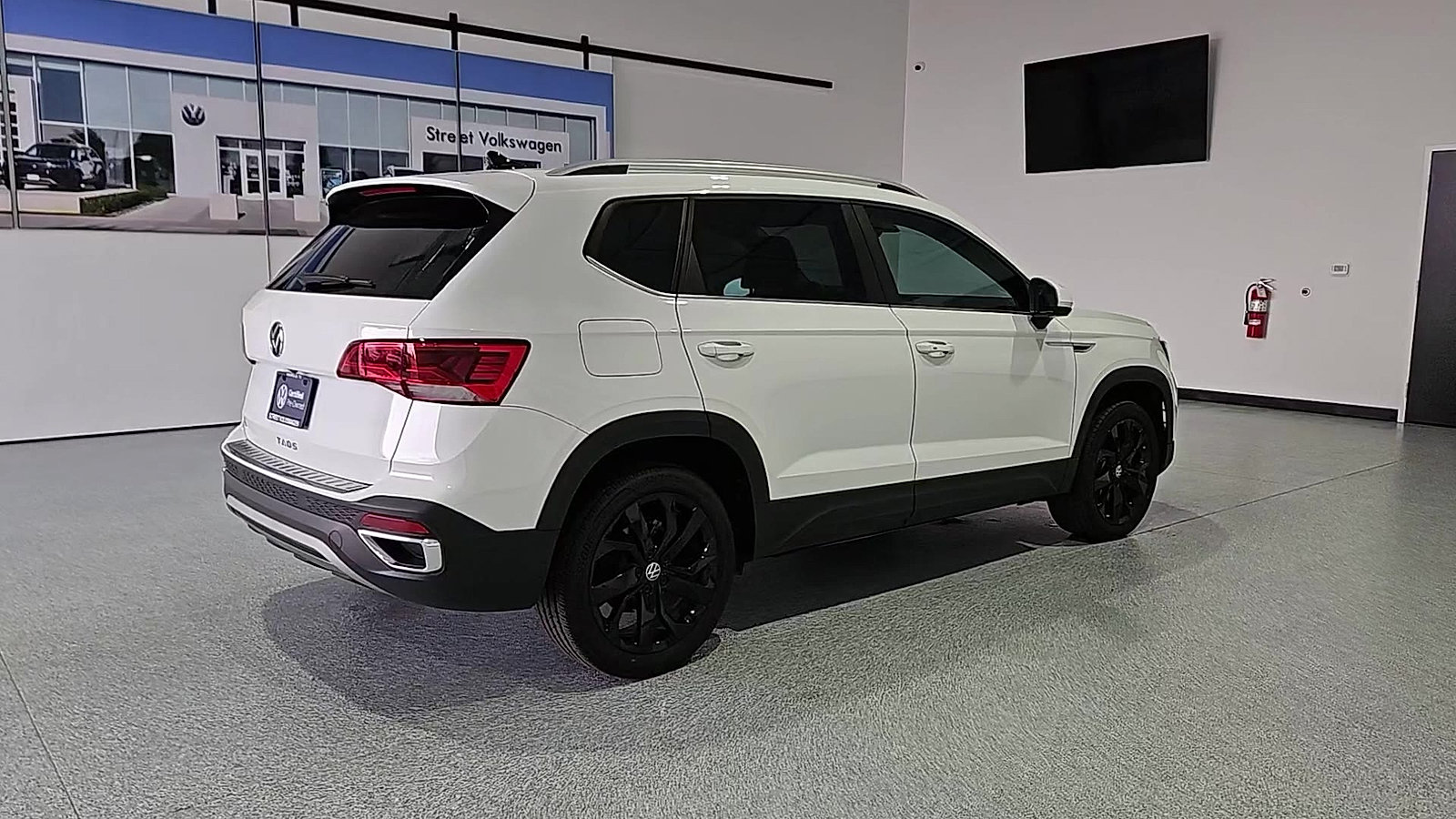 Certified 2023 Volkswagen Taos SE w/ Panoramic Sunroof Package FWD image 8
