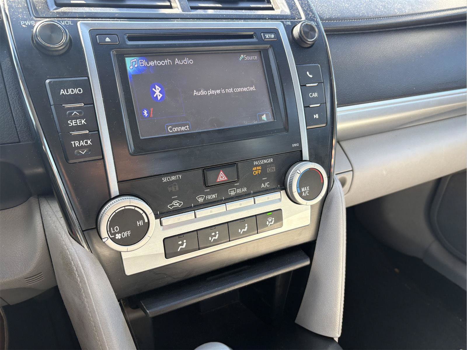 Used 2012 Toyota Camry LE FWD image 8