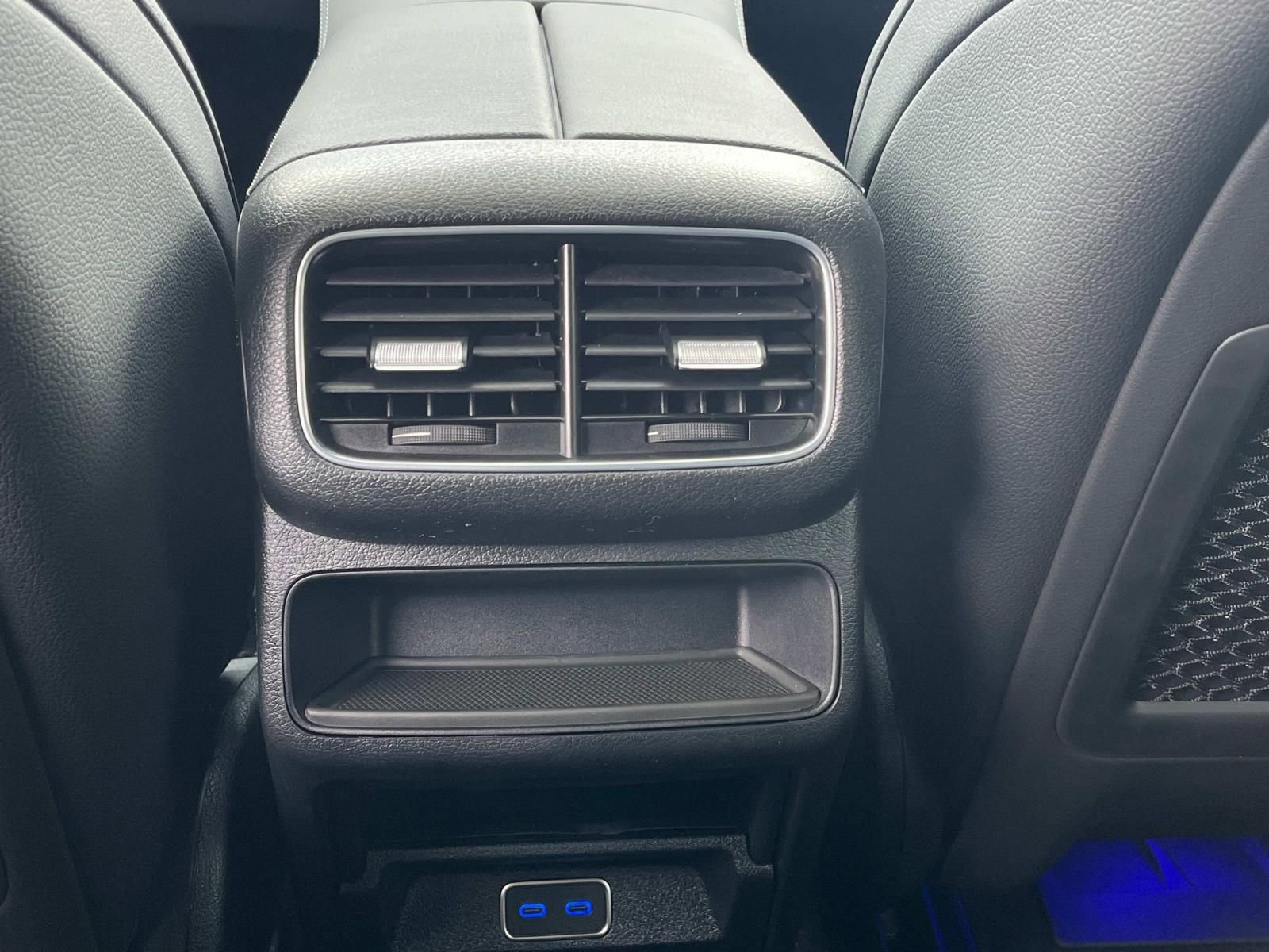 Used 2025 Mercedes-Benz GLE 350 4MATIC image 13