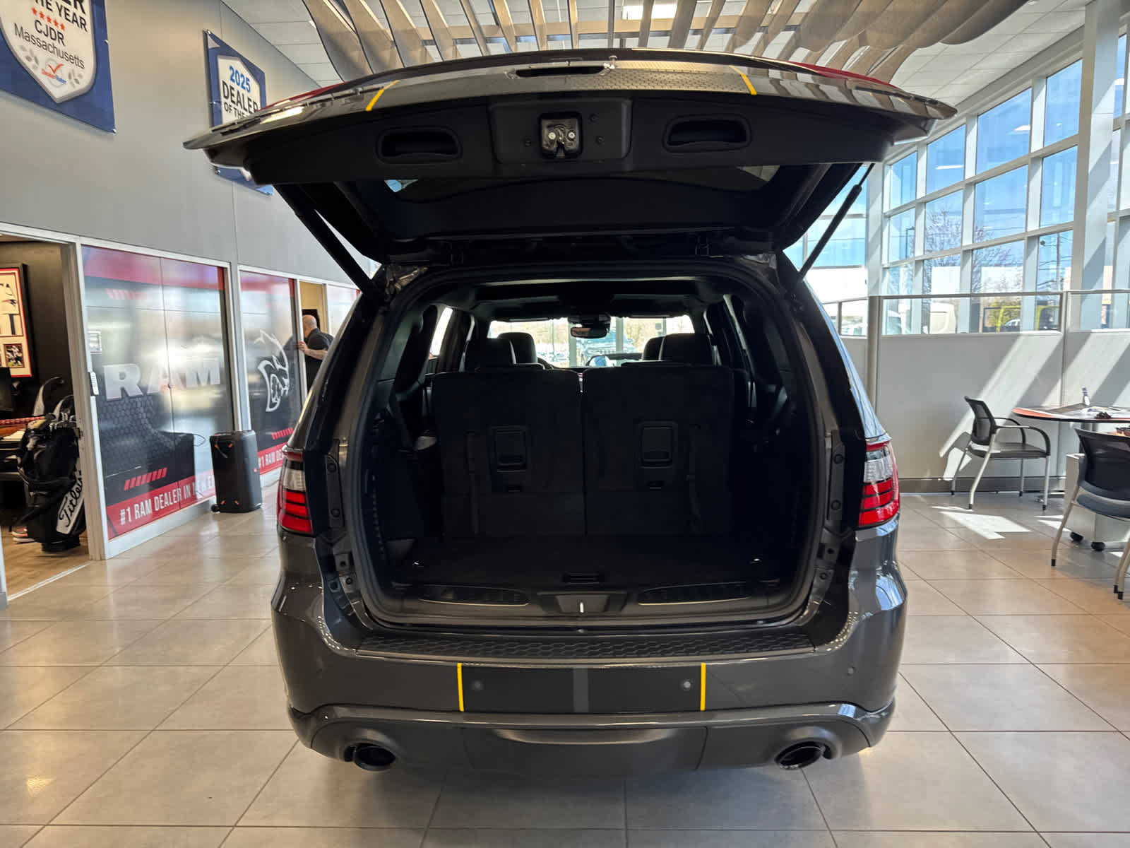 Used 2024 Dodge Durango SRT AWD/4WD image 36