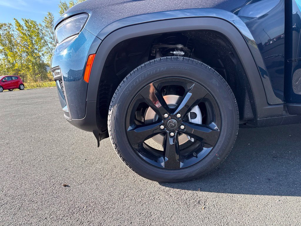 New 2027 Jeep Grand Cherokee Limited AWD/4WD image 41