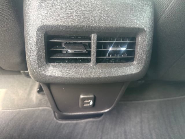 Used 2024 Chevrolet Equinox LT AWD/4WD image 20