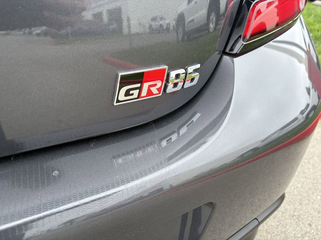 Used 2024 Toyota GR86 RWD image 6