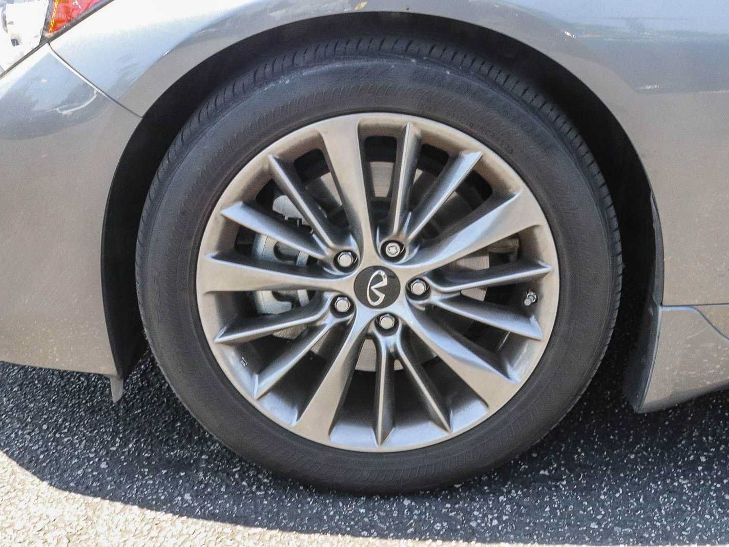 Used 2023 INFINITI Q50 Luxe w/ Cargo Package RWD image 9