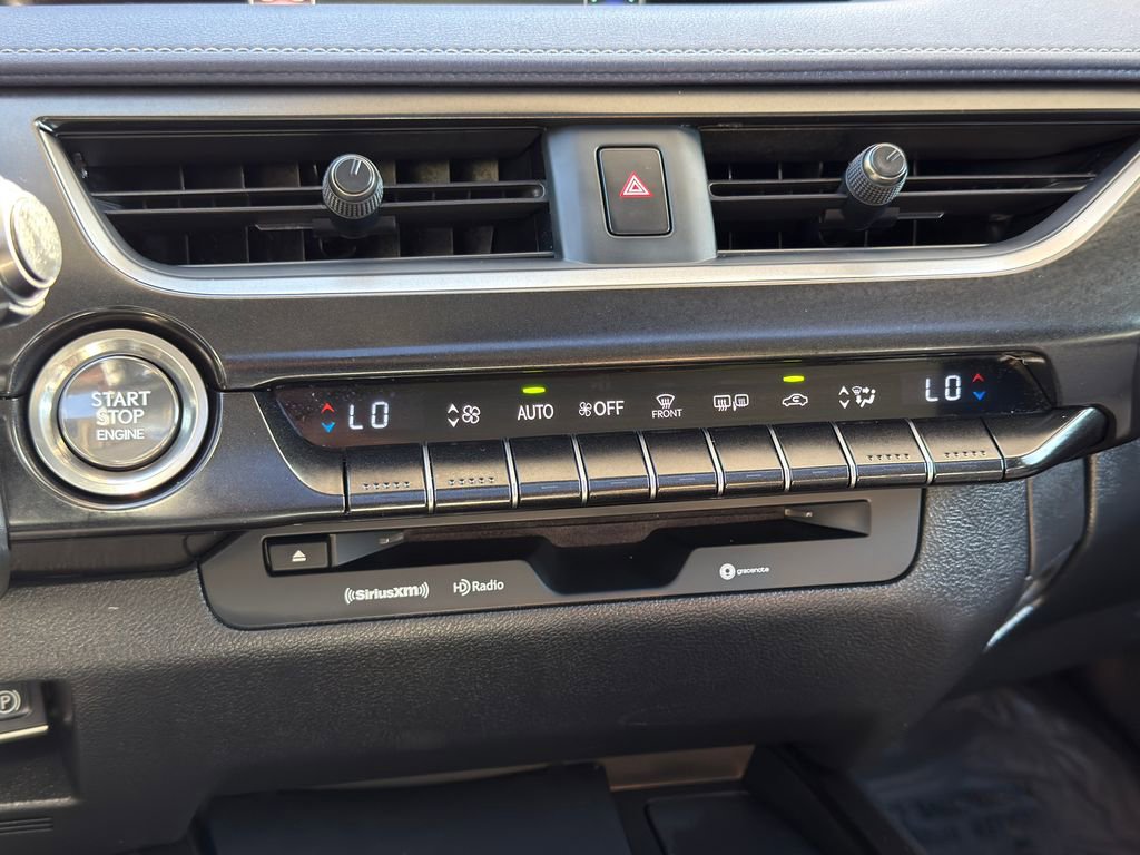Used 2019 Lexus UX 200 w/ Accessory Package 2 FWD image 17