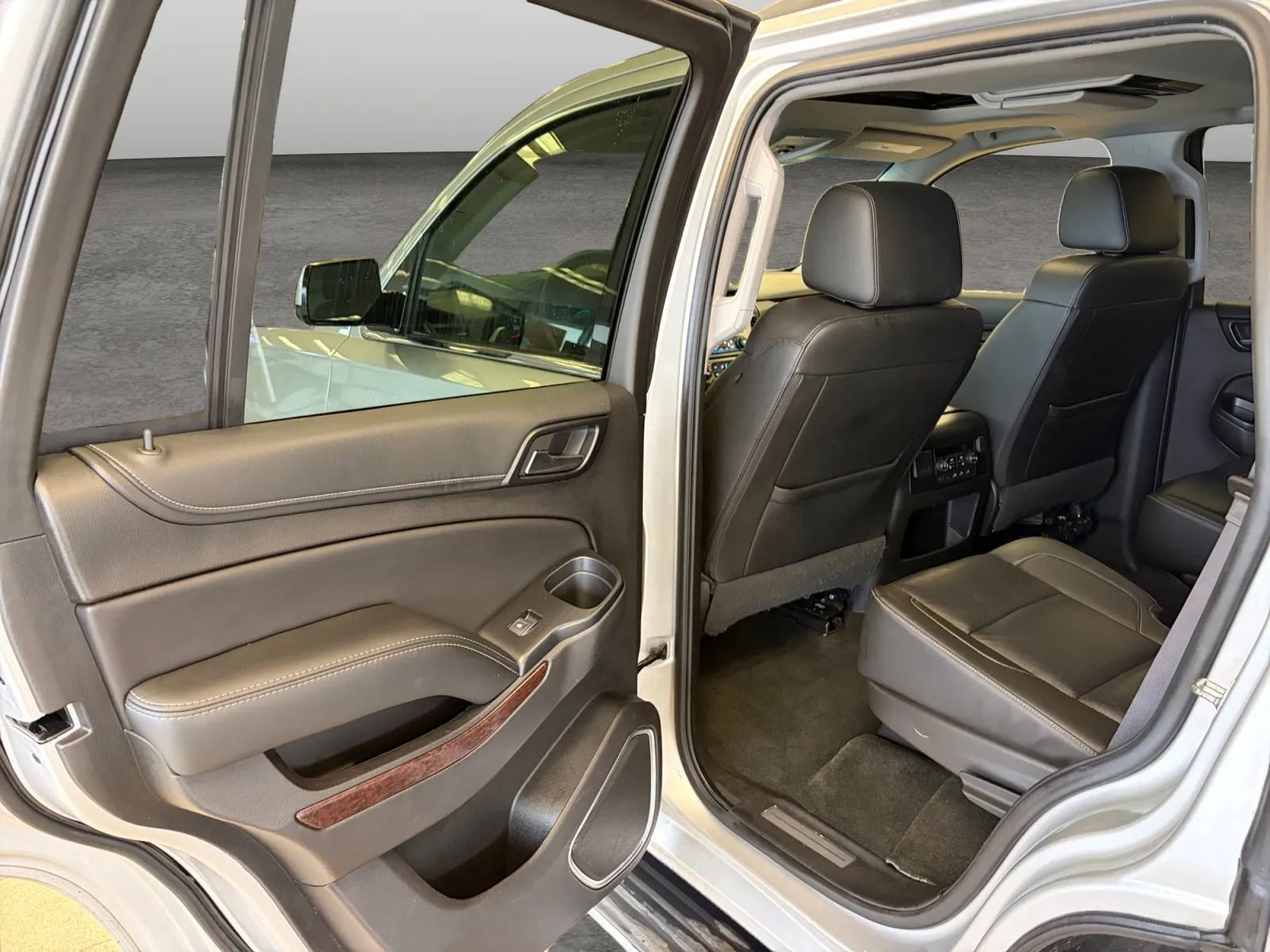 Used 2017 GMC Yukon SLT w/ Open Road Package image 52