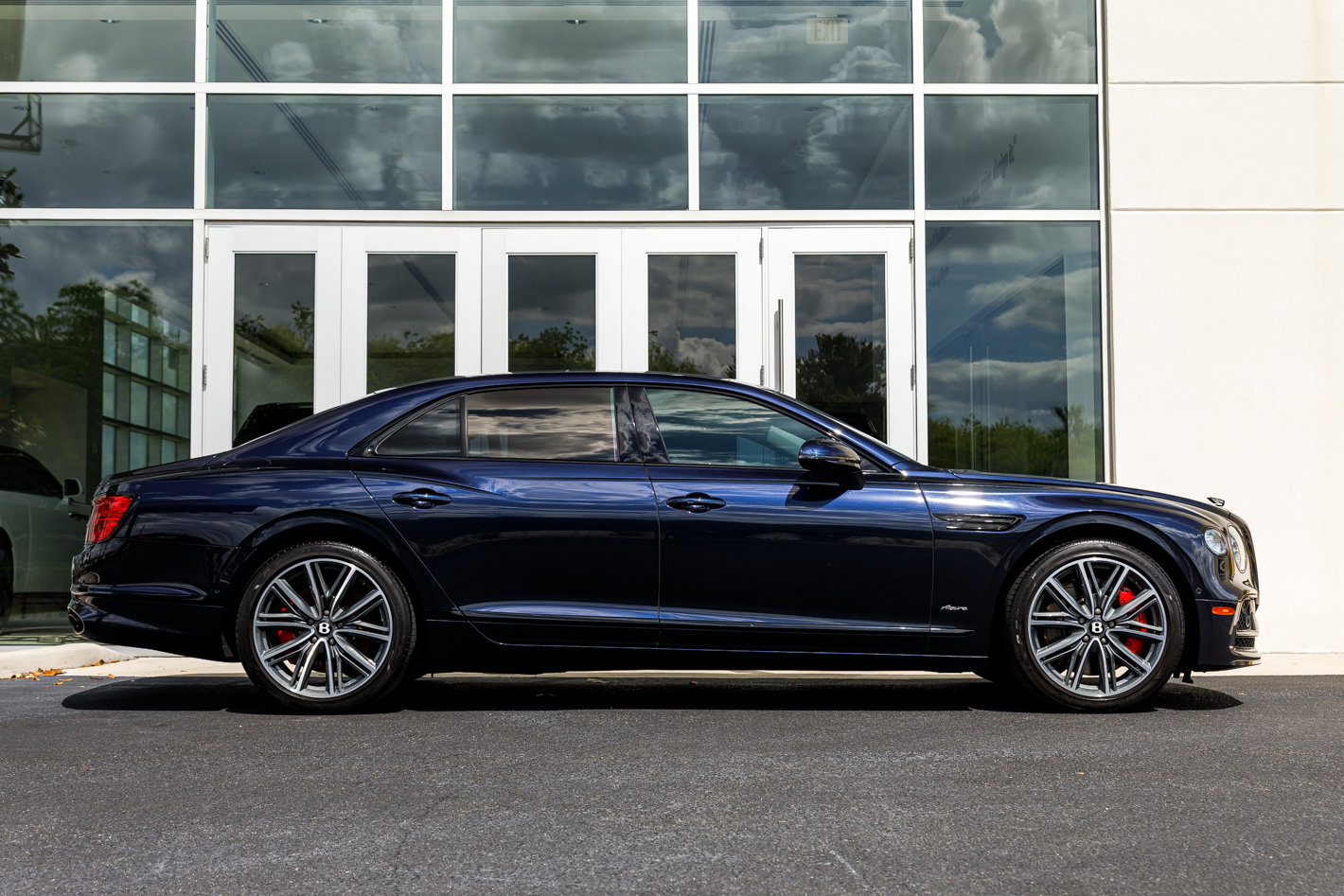 Used 2023 Bentley Flying Spur Azure AWD/4WD image 13