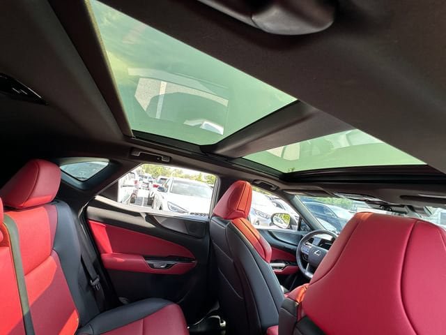 Used 2025 Lexus NX 450h+ F Sport AWD/4WD image 31