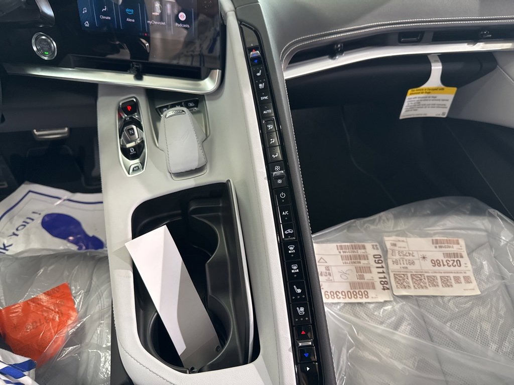 New 2025 Chevrolet Corvette E-Ray image 25