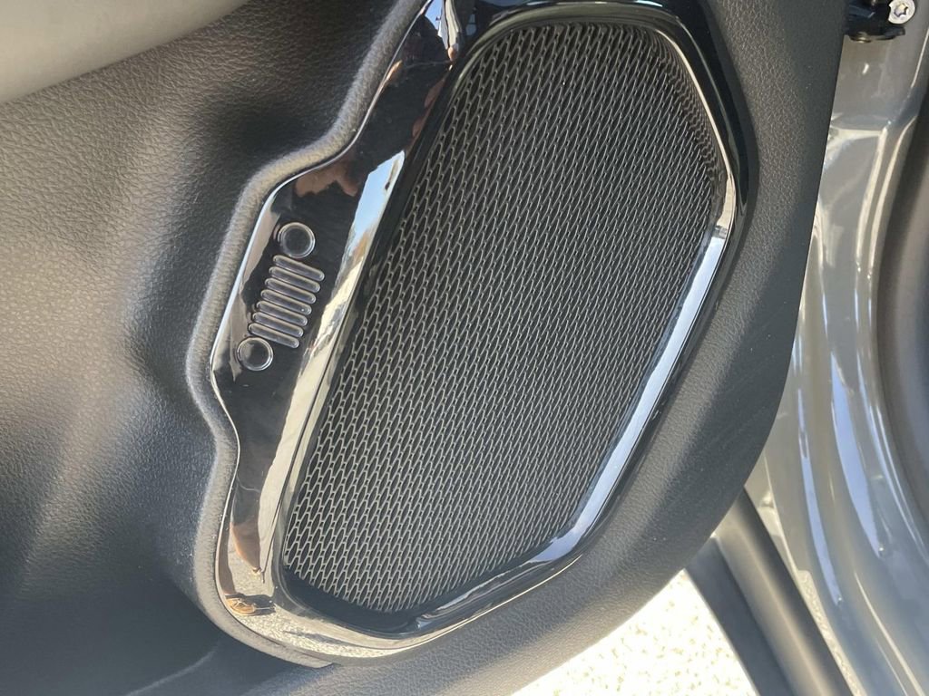 Used 2020 Jeep Renegade Altitude image 16