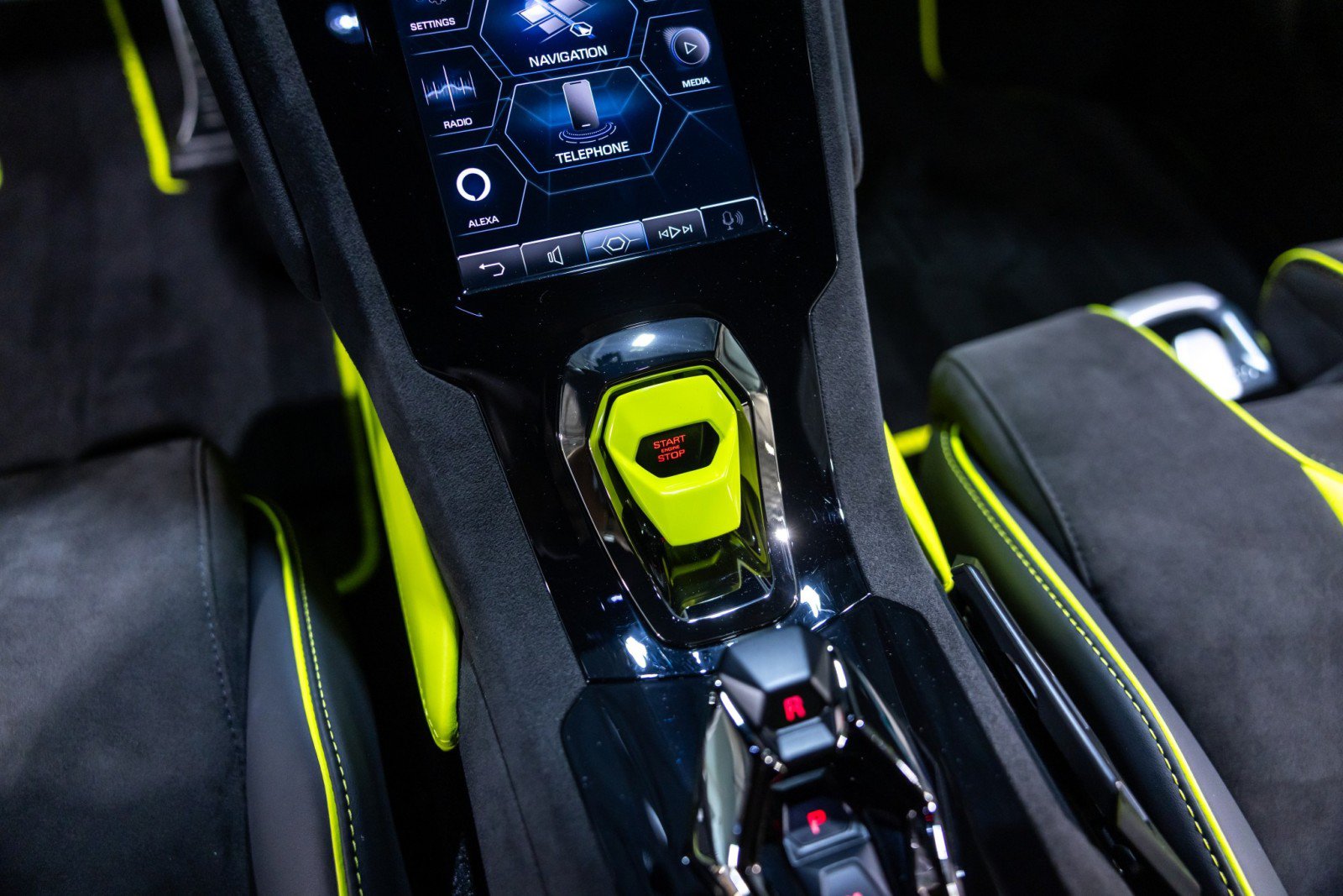 Used 2024 Lamborghini Huracan Tecnica RWD image 46