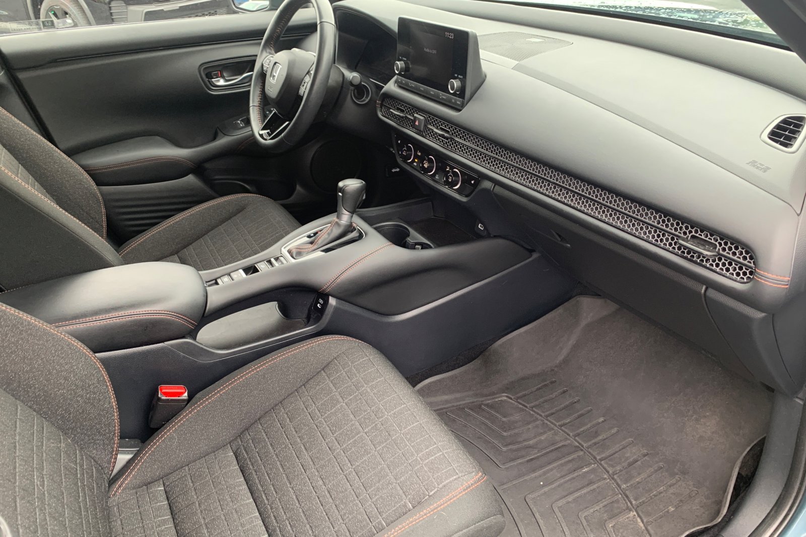 Used 2025 Honda HR-V Sport image 20