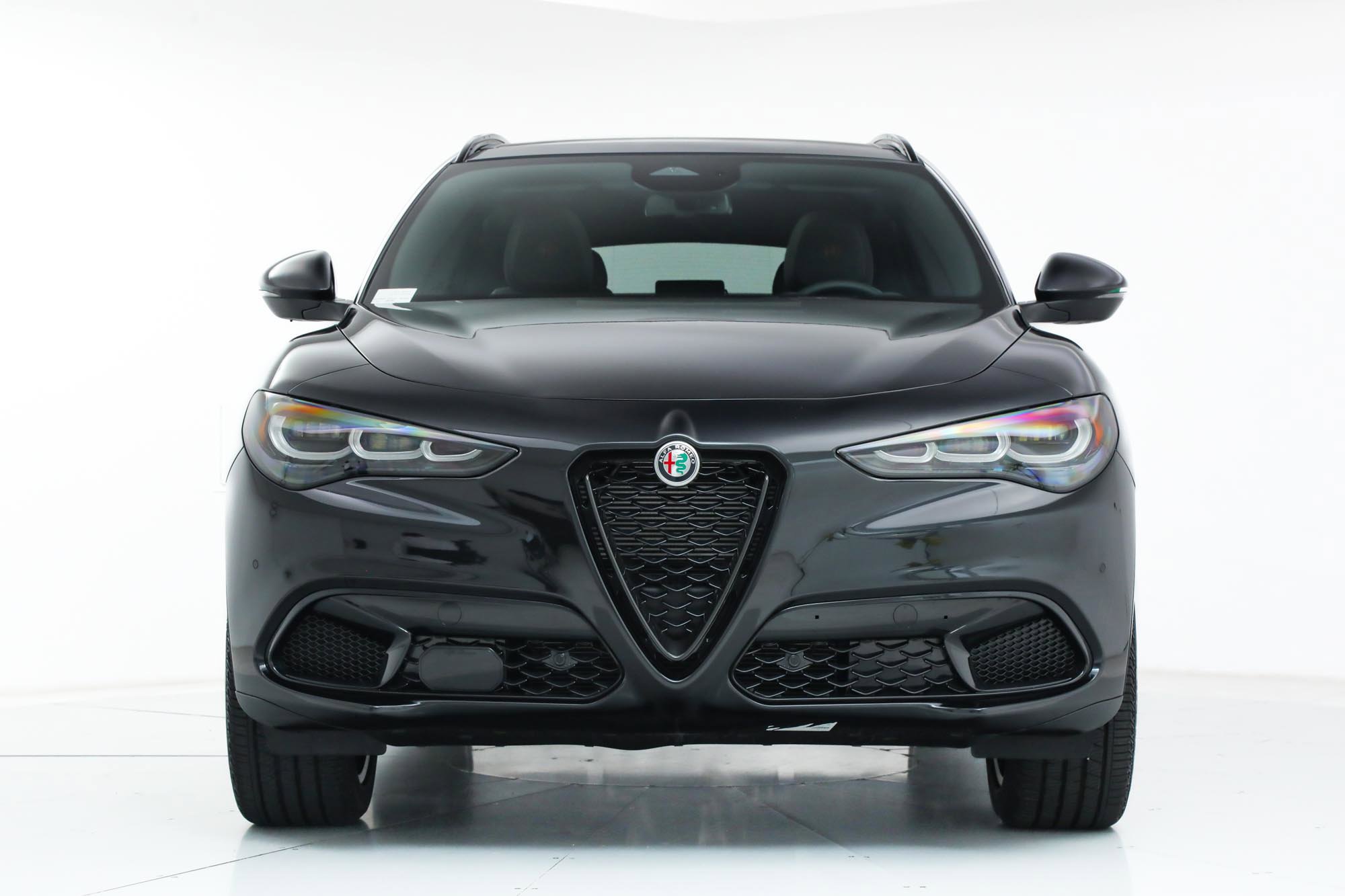 New 2025 Alfa Romeo Stelvio Sprint image 8