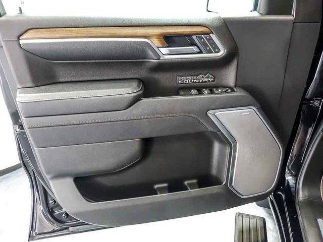 Certified 2026 Chevrolet Silverado 1500 High Country w/ Midnight Edition AWD/4WD image 27