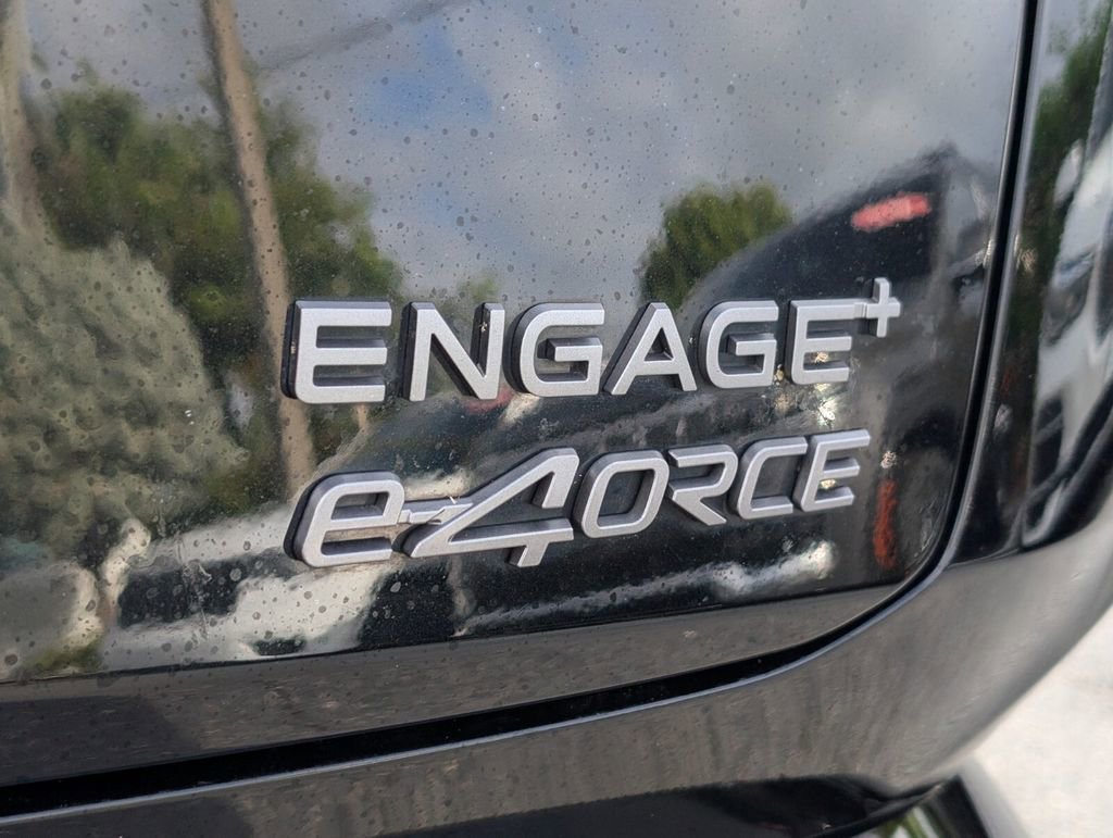 Used 2023 Nissan Ariya AWD image 15