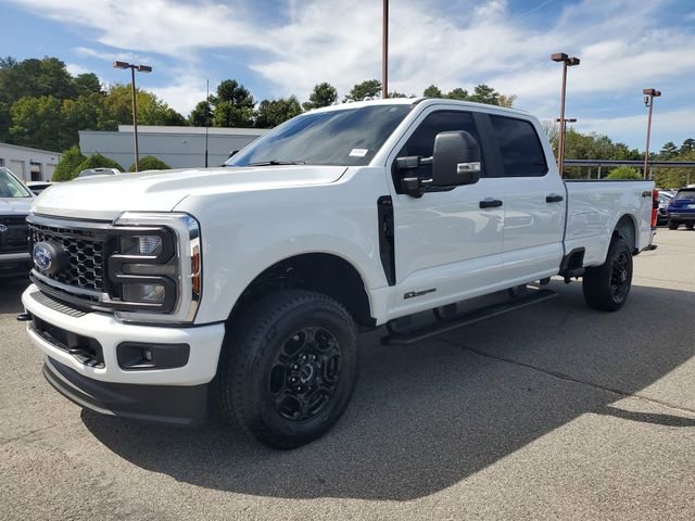 Used 2024 Ford F250 XL w/ STX Appearance Package image 3
