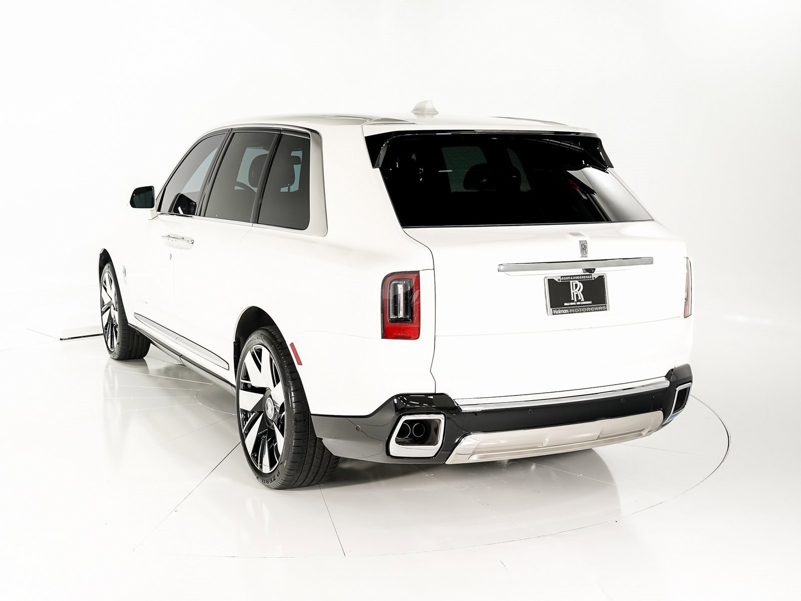 Certified 2025 Rolls-Royce Cullinan image 3
