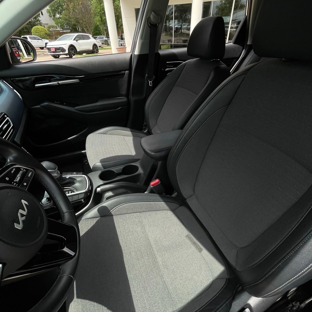 Used 2023 Kia Seltos S image 21