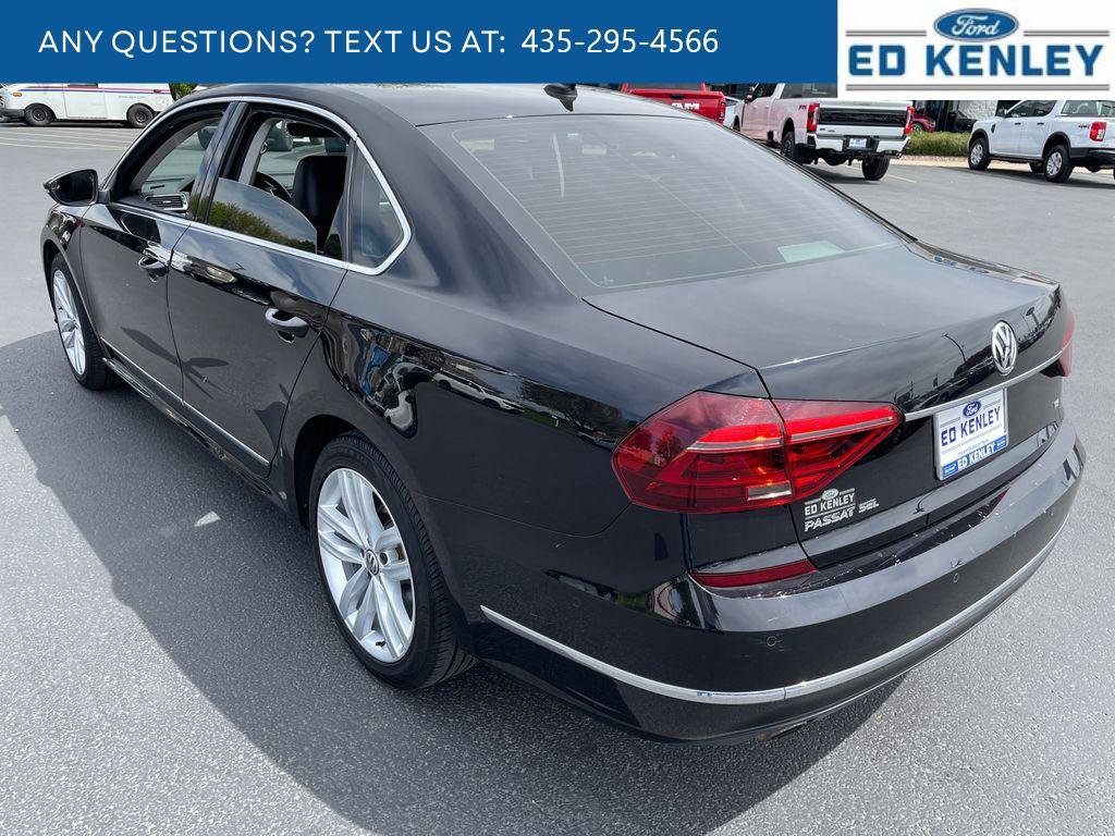 Used 2018 Volkswagen Passat 2.0T SEL Premium image 31