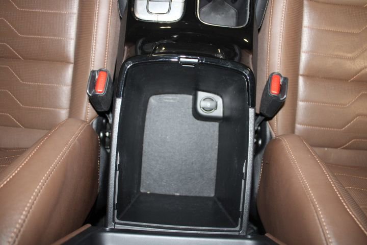 Used 2022 Kia Telluride SX w/ SX Prestige Package image 35