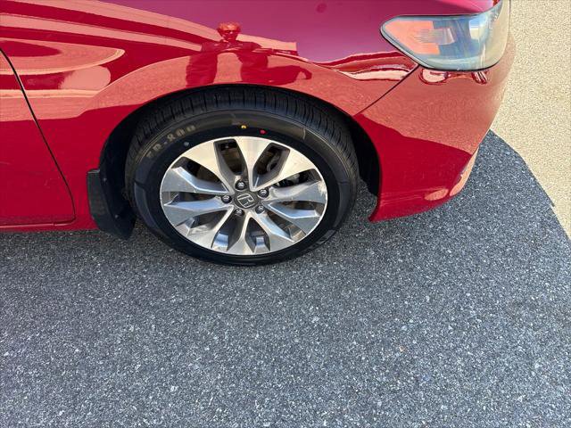 Used 2014 Honda Accord EX image 10