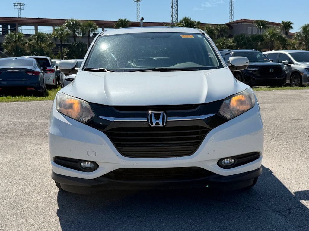 Used 2017 Honda HR-V EX image 3