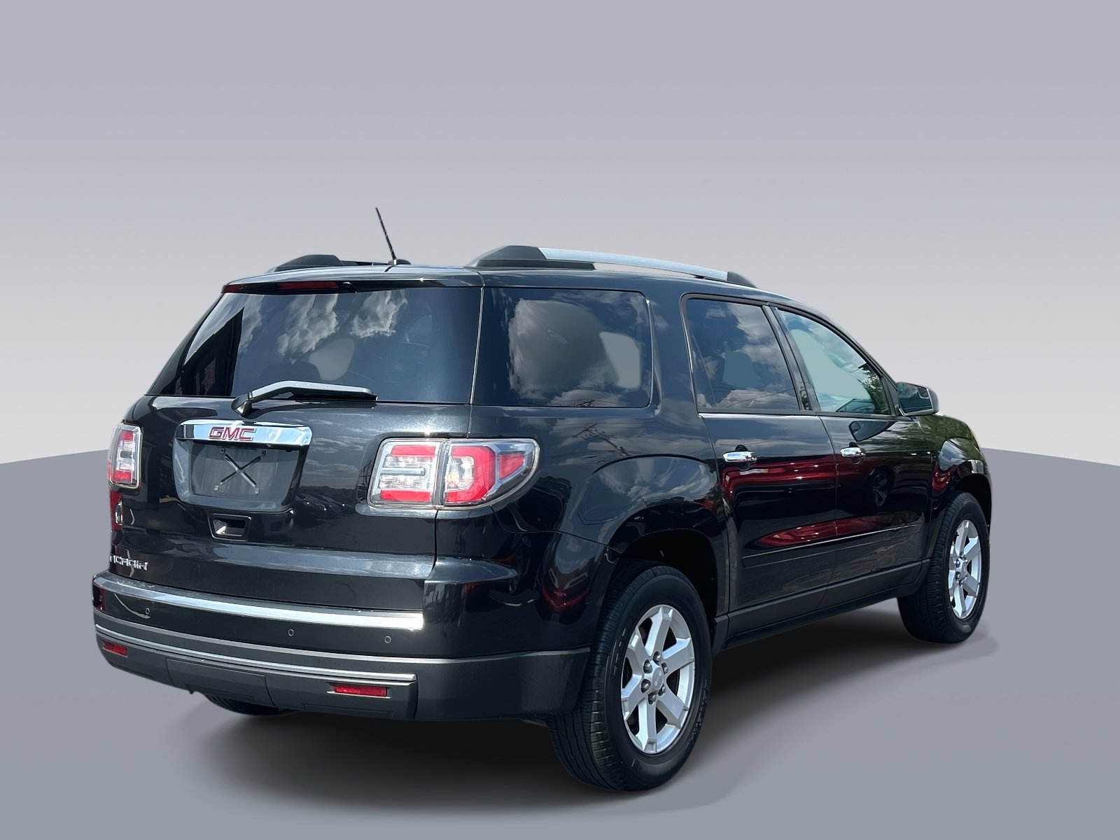Used 2013 GMC Acadia SLE image 3