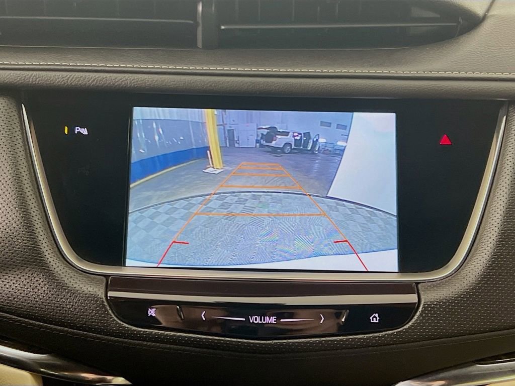 Used 2017 Cadillac XT5 FWD image 13