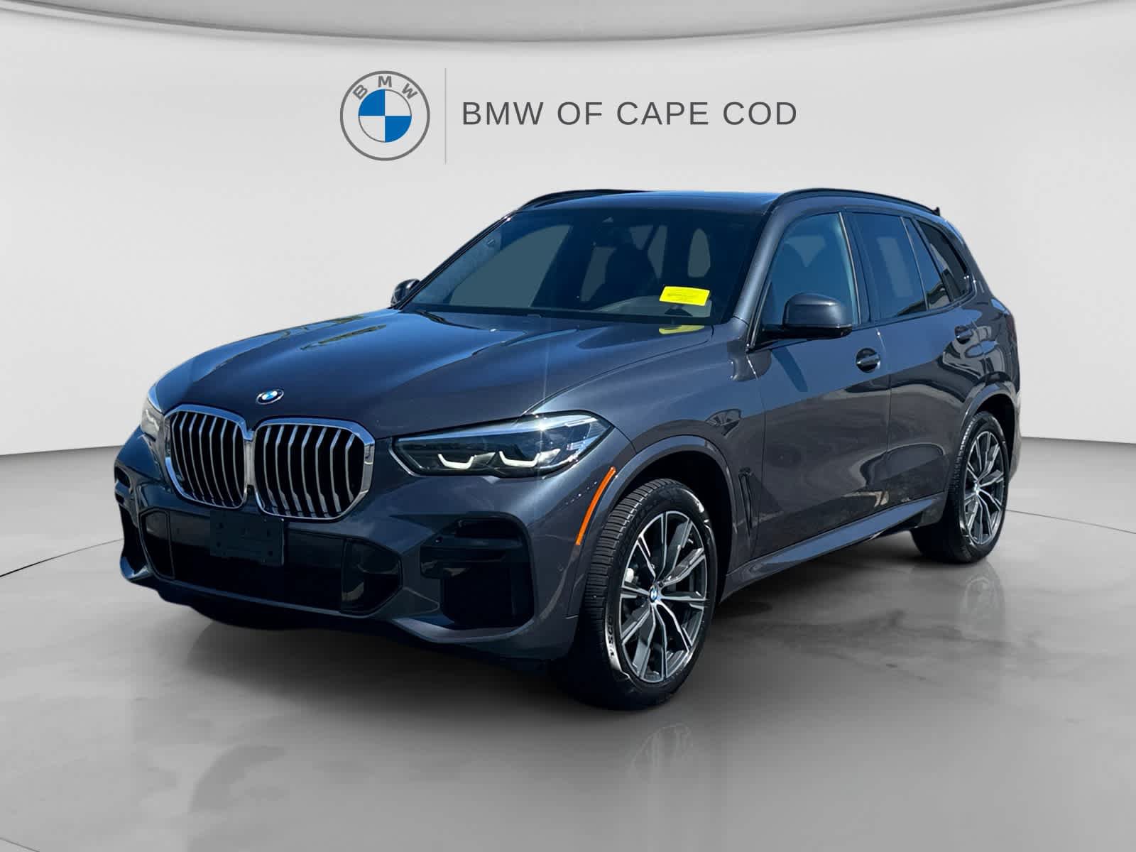 Used 2022 BMW X5 xDrive40i w/ M Sport Package AWD/4WD image 3