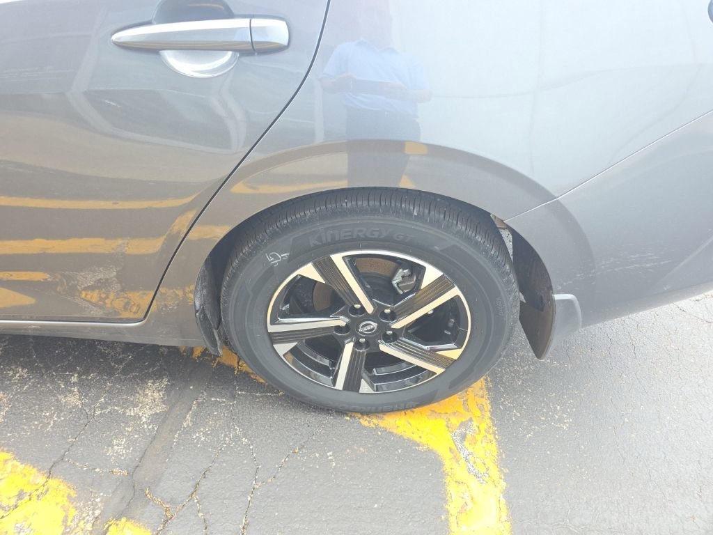 Certified 2025 Nissan Sentra SV w/ Trunk Package image 10